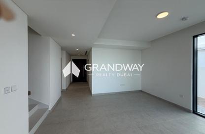 Townhouse - 4 - 5 for rent in Elora - The Valley - Dubai