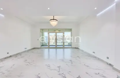 Apartment - 1 Bedroom - 2 Bathrooms for rent in Al Tamr - Shoreline Apartments - Palm Jumeirah - Dubai
