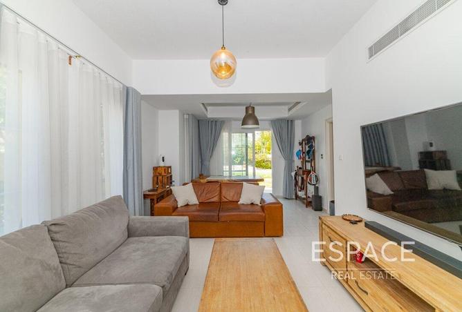 92251503 - Property Image 2