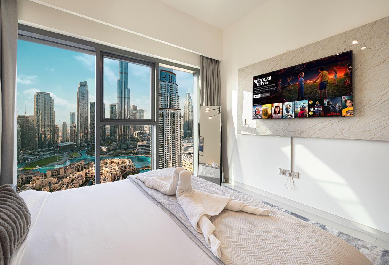 Skyline Splendor | Burj Khalifa View | High Floor photo 9
