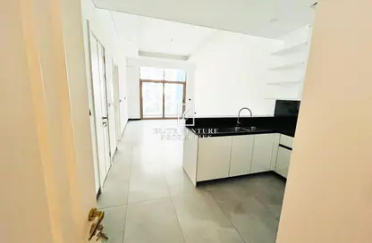 شقة - غرفة نوم - 2 حمامات للايجار في كيرف باي سيترو - ارجان - دبي