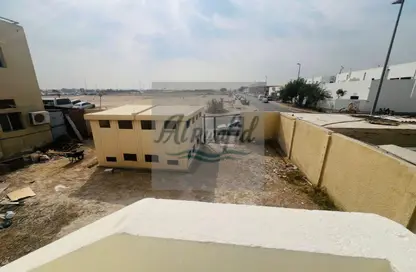 سكن عمال - استوديو للايجار في بناية اس جي 10 - المنطقة الصناعية رقم 10 - المنطقة الصناعية بالشارقة - الشارقة