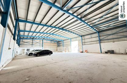 Warehouse - Studio - 5 for sale in Al Jazirah Al Hamra - Al Hamra Village - Ras Al Khaimah