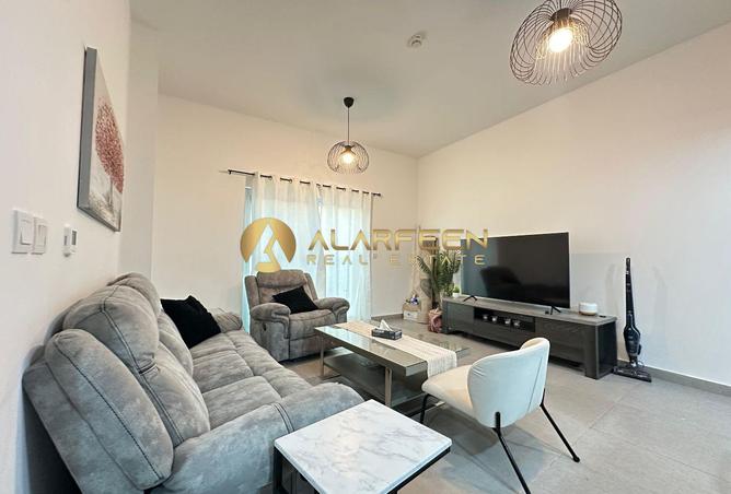 Furnished 1 BR | Higher Floor | Skyline Facing photo 3