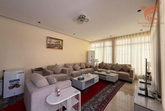 72720577 - Property Image 2