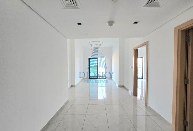 74253016 - Property Image 2