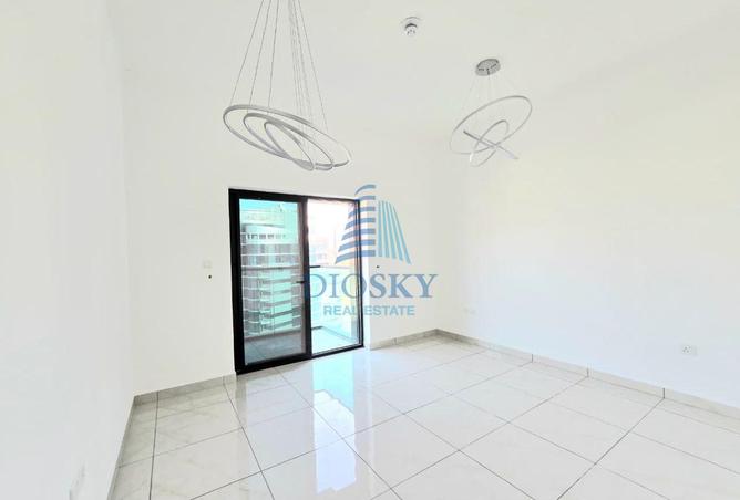 74253016 - Property Image 3