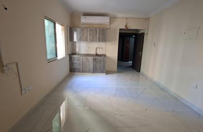 Apartment - Studio - 1 Bathroom for rent in Rolla Area - Sharjah Apartment - Studio - 1 Bathroom for rent in Rolla Area - Sharjah