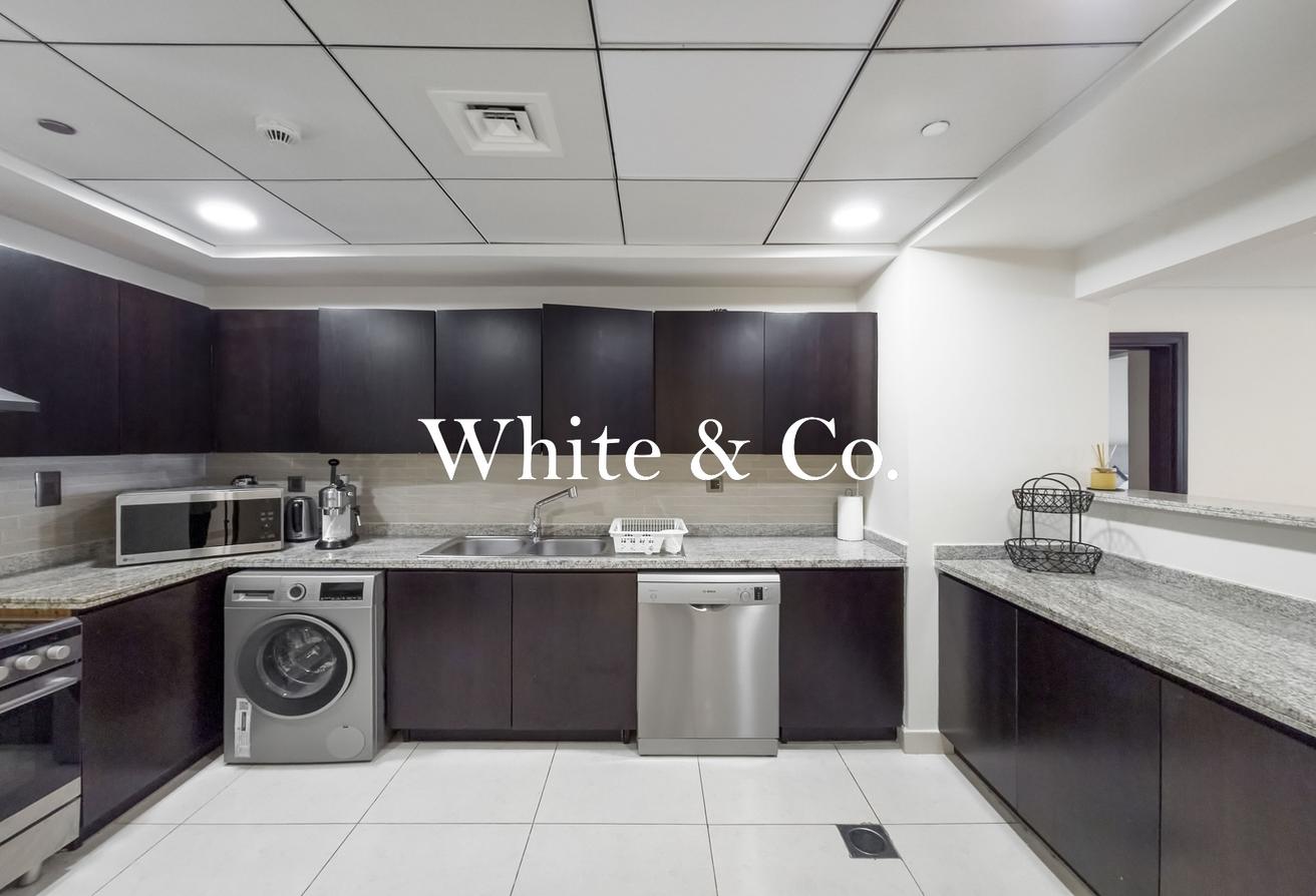 Fully Furnished | Spacious | Beach Access photo 5