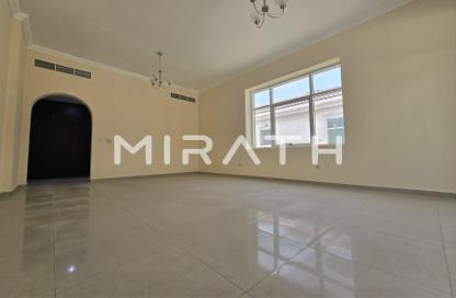 Villa - 5 - 7 for rent in Al Jafiliya Villas - Al Jafiliya - Bur Dubai - Dubai