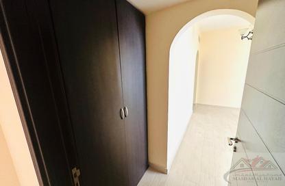 Apartment - 2 Bedrooms - 2 Bathrooms for rent in Muwailih Building - Muwaileh - Sharjah