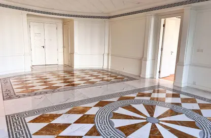 شقة - 2 غرف نوم - 3 حمامات للايجار في بالازيو فيرساتشي - القرية التراثية - دبي