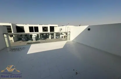 تاون هاوس - 3 غرف نوم - 4 حمامات للايجار في جنوسيا - داماك هيلز 2 - دبي