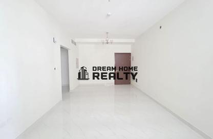 Apartment - 1 Bedroom - 2 Bathrooms for rent in Rasheed Tower 3 - Al Taawun - Sharjah Apartment - 1 Bedroom - 2 Bathrooms for rent in Rasheed Tower 3 - Al Taawun - Sharjah