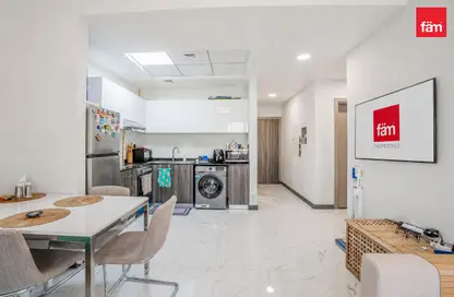 Apartment - 2 Bedrooms - 2 Bathrooms for sale in Rukan Tower A - Rukan Tower - Rukan - Dubai