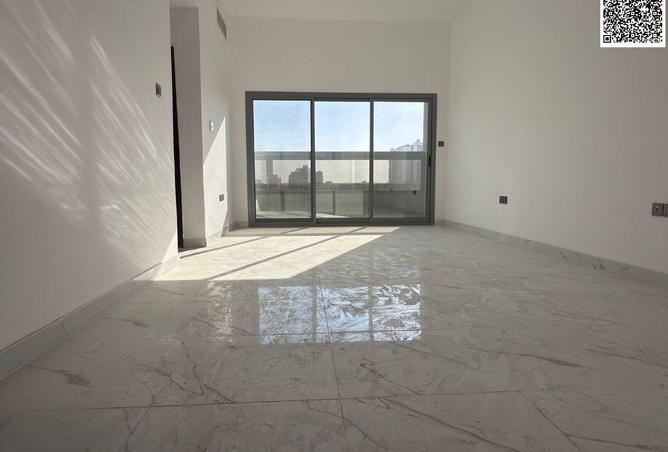 73111385 - Property Image 3