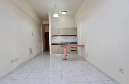 Apartment - 1 Bathroom for rent in Al Baraha - Deira - Dubai Apartment - 1 Bathroom for rent in Al Baraha - Deira - Dubai