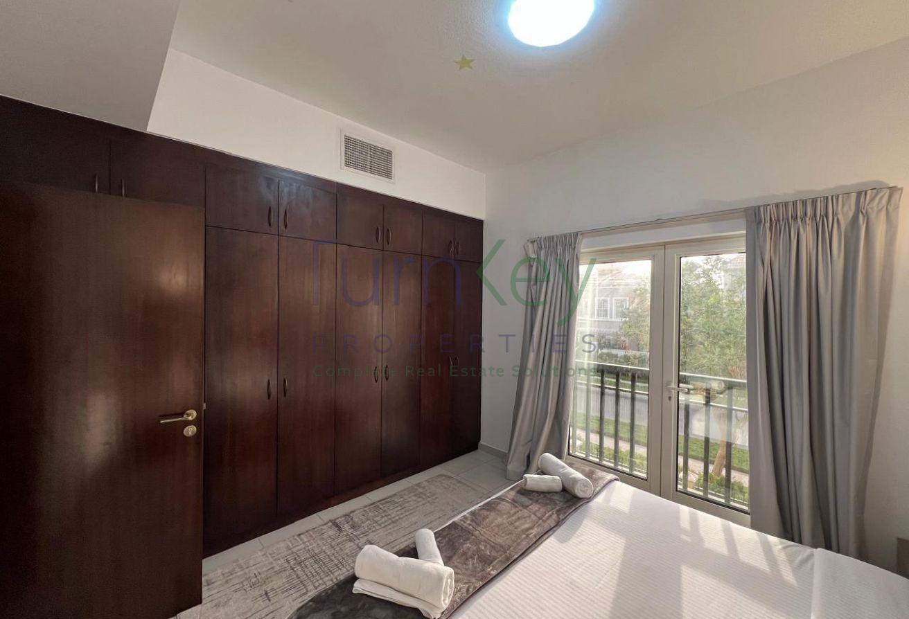 Upgraded Fully Furnished | 5 Bedrooms with Pool photo 18
