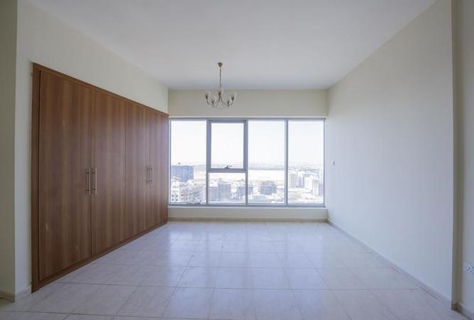 106389977 - Property Image 3