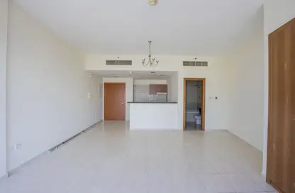 Apartment - 1 Bathroom for rent in Skycourts Tower F - Skycourts Towers - Dubai Land Residence Complex - Dubai