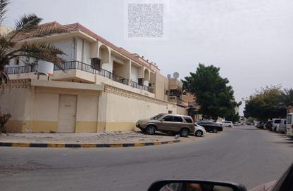 عمارة بالكامل - 6 غرف نوم - 8 حمامات للبيع في شارع الشيخ جابر الصباح - النعيمية - النعيمية - عجمان