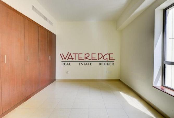 56151040 - Property Image 2