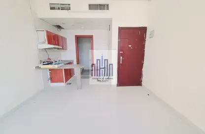 Apartment - Studio - 1 Bathroom for rent in Fire Station Road - Muwaileh - Sharjah