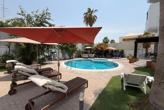 134584000 - Property Main Image