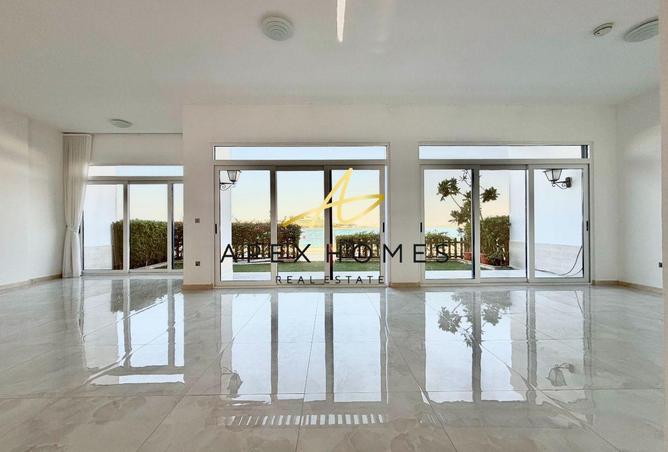 64040696 - Property Image 2