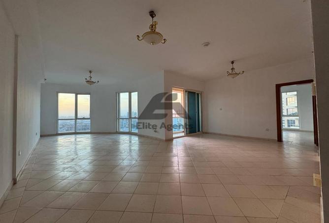 74233681 - Property Image 2