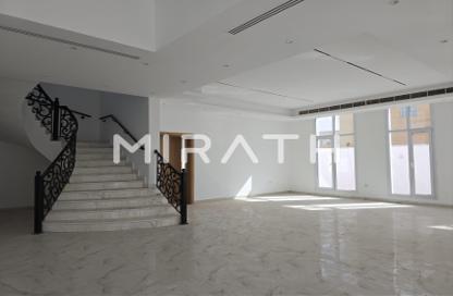 Villa - 5 Bedrooms - 6 Bathrooms for rent in Nad Al Sheba 4 - Nad Al Sheba - Dubai