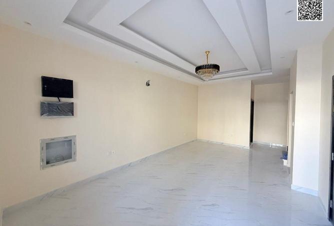 99140965 - Property Image 3