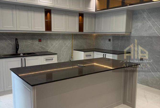 96934429 - Property Image 2