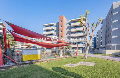 شقة - غرفة نوم - 2 حمامات للبيع في برج 37 - الريف داون تاون - الريف - أبوظبي