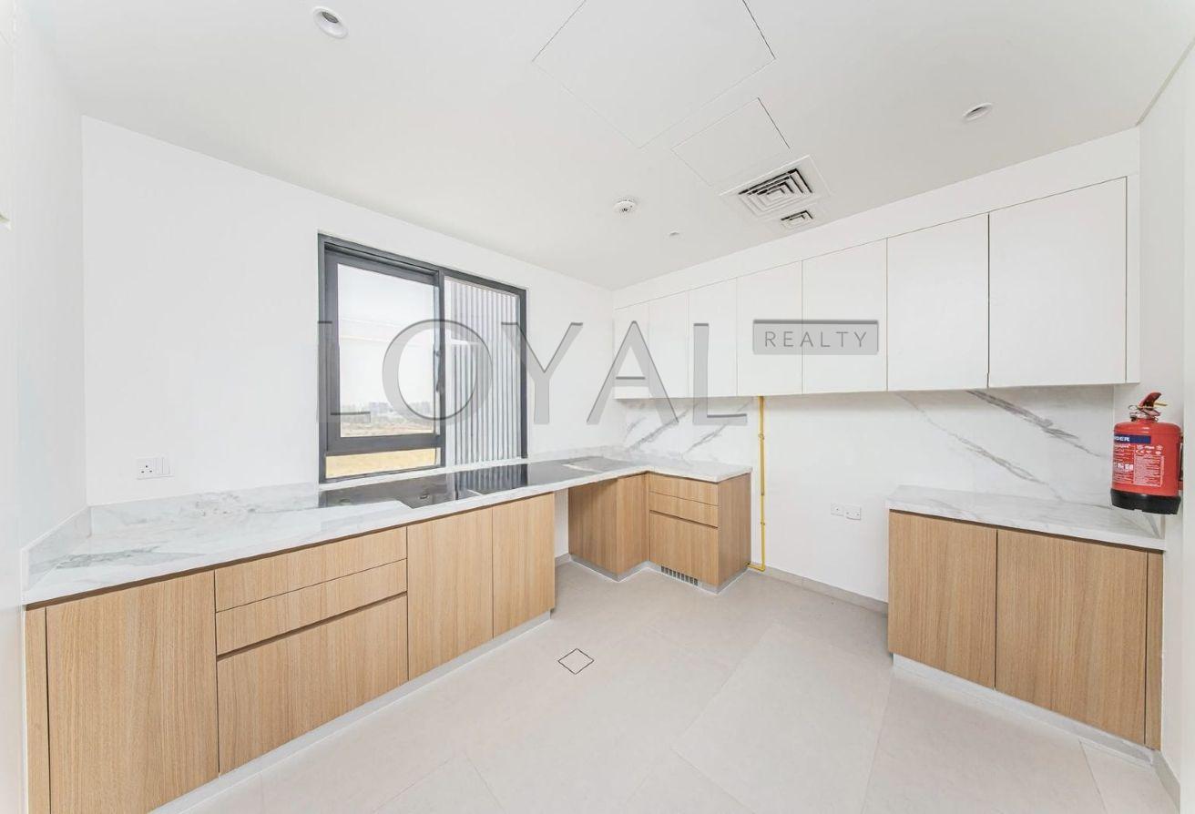 Good Location | Vacant | Community Expert photo 4