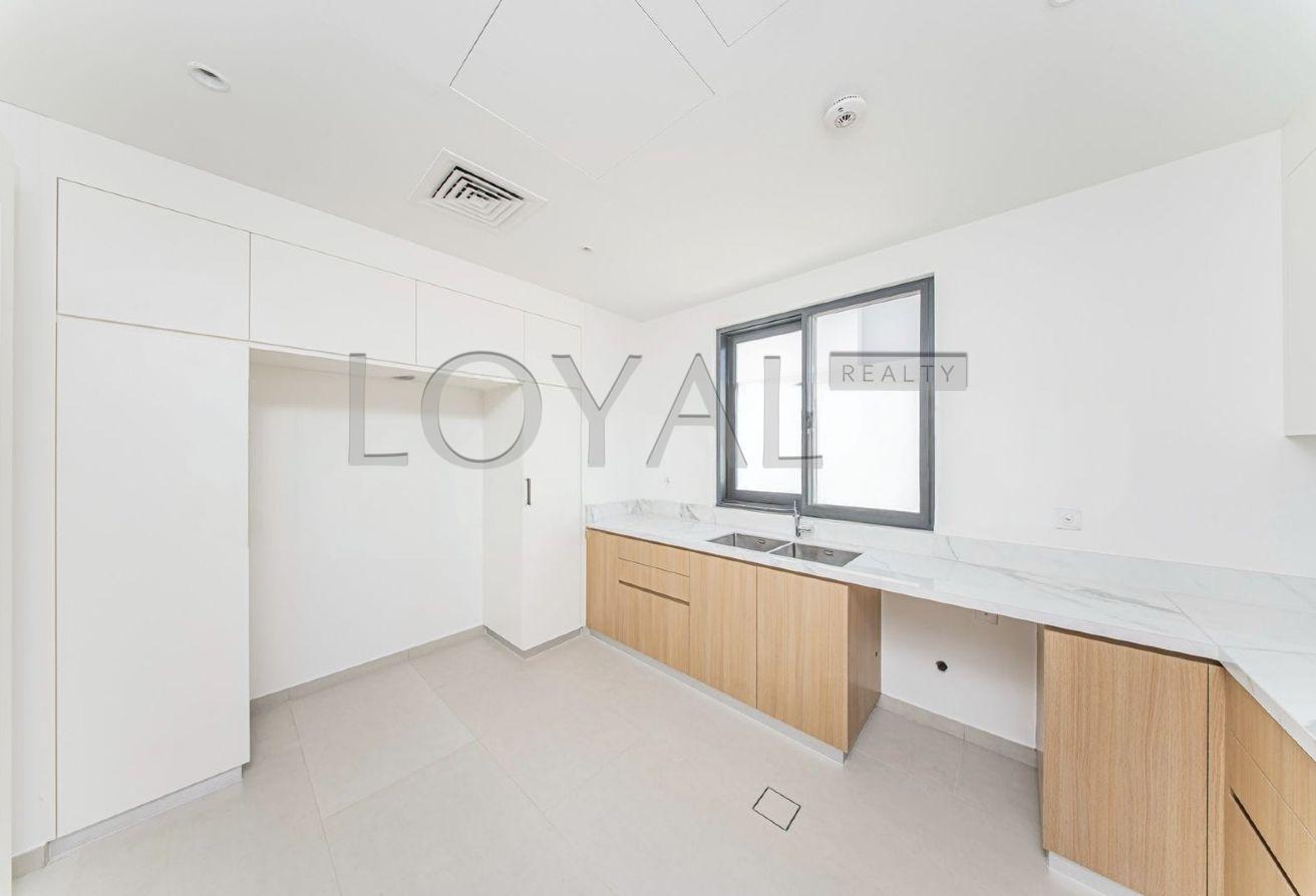 Good Location | Vacant | Community Expert photo 6