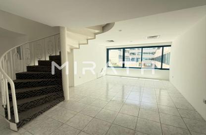 Apartment - 3 Bedrooms - 3 Bathrooms for rent in Al Khaleej Centre Area - Al Raffa - Bur Dubai - Dubai