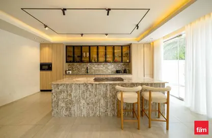 Villa - 3 Bedrooms - 4 Bathrooms for sale in District 8 - Jumeirah Park - Dubai