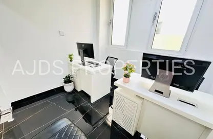 مكتب - غرفة نوم - 1 حمام للايجار في مبنى هوريزون - بورسعيد - ديرة - دبي