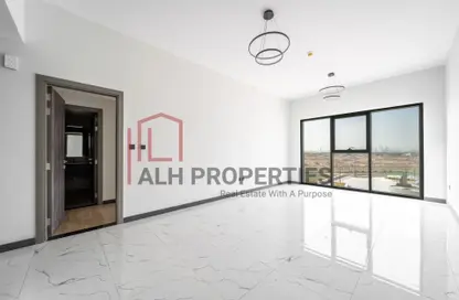 شقة - غرفة نوم - 2 حمامات للايجار في برج روكان C - برج روكان - روكان - دبي لاند - دبي