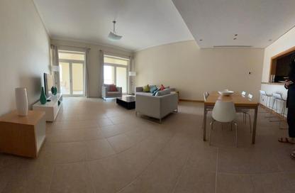 Apartment - 2 Bedrooms - 3 Bathrooms for rent in Al Das - Shoreline Apartments - Palm Jumeirah - Dubai