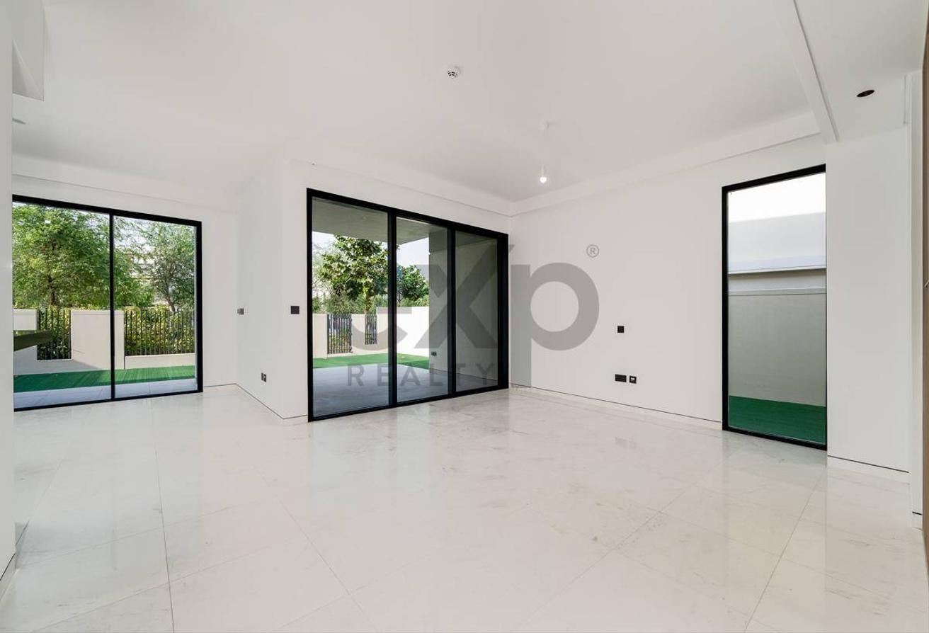 Open Kitchen | Fully Upgraded | Landscaped photo 16