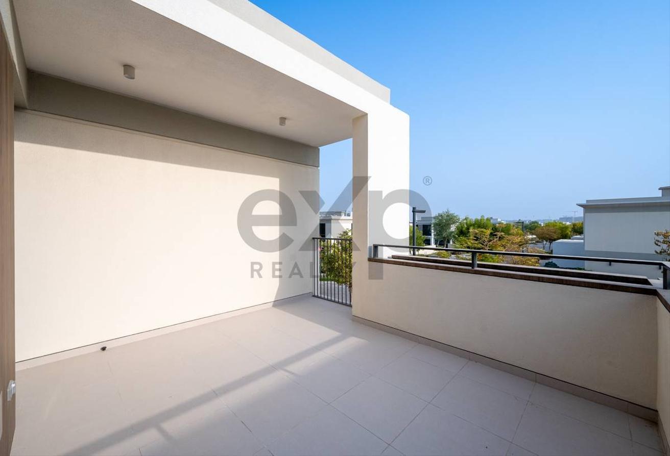 Open Kitchen | Fully Upgraded | Landscaped photo 28
