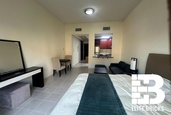 71123814 - Property Main Image