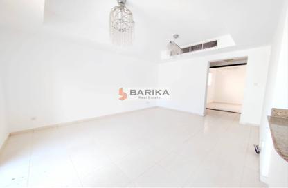 Villa - 2 Bedrooms - 3 Bathrooms for rent in Springs 11 - The Springs - Dubai Villa - 2 Bedrooms - 3 Bathrooms for rent in Springs 11 - The Springs - Dubai