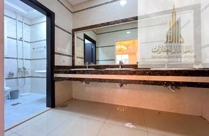 Villa - 5 Bedrooms - 7 Bathrooms for rent in Al Mowaihat 1 - Al Mowaihat - Ajman Villa - 5 Bedrooms - 7 Bathrooms for rent in Al Mowaihat 1 - Al Mowaihat - Ajman