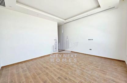 Villa - 5 Bedrooms - 6 Bathrooms for rent in Al Khawaneej 1 - Al Khawaneej - Dubai Villa - 5 Bedrooms - 6 Bathrooms for rent in Al Khawaneej 1 - Al Khawaneej - Dubai