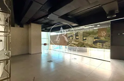 مكتب - 3 غرف نوم - 1 حمام للايجار في برج أوبوس - الخليج التجاري - دبي