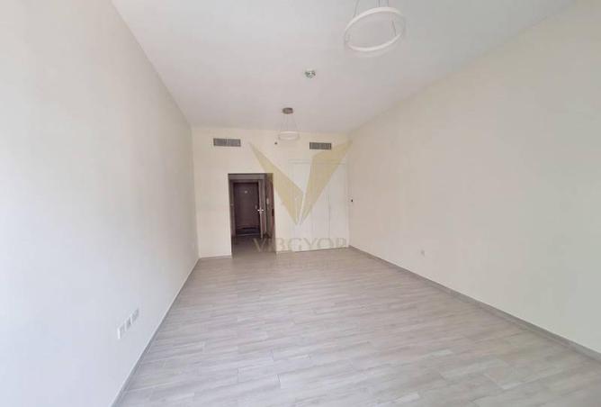 56947017 - صورة العقار 2