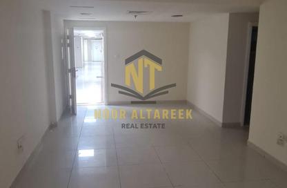 Apartment - 2 - 2 for rent in Al Khan Lagoon Tower - Al Khan Lagoon - Al Khan - Sharjah